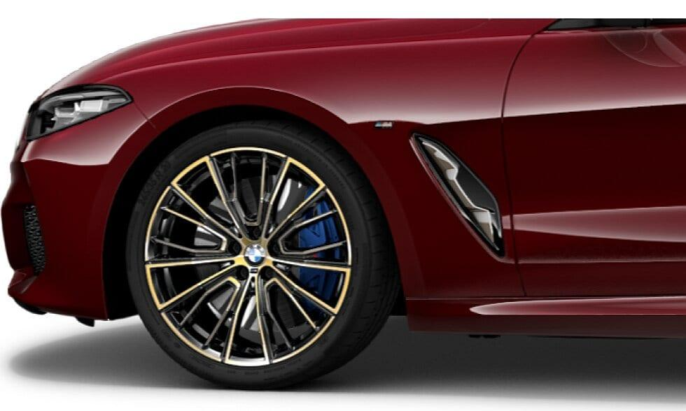 BMW 8 Series 1